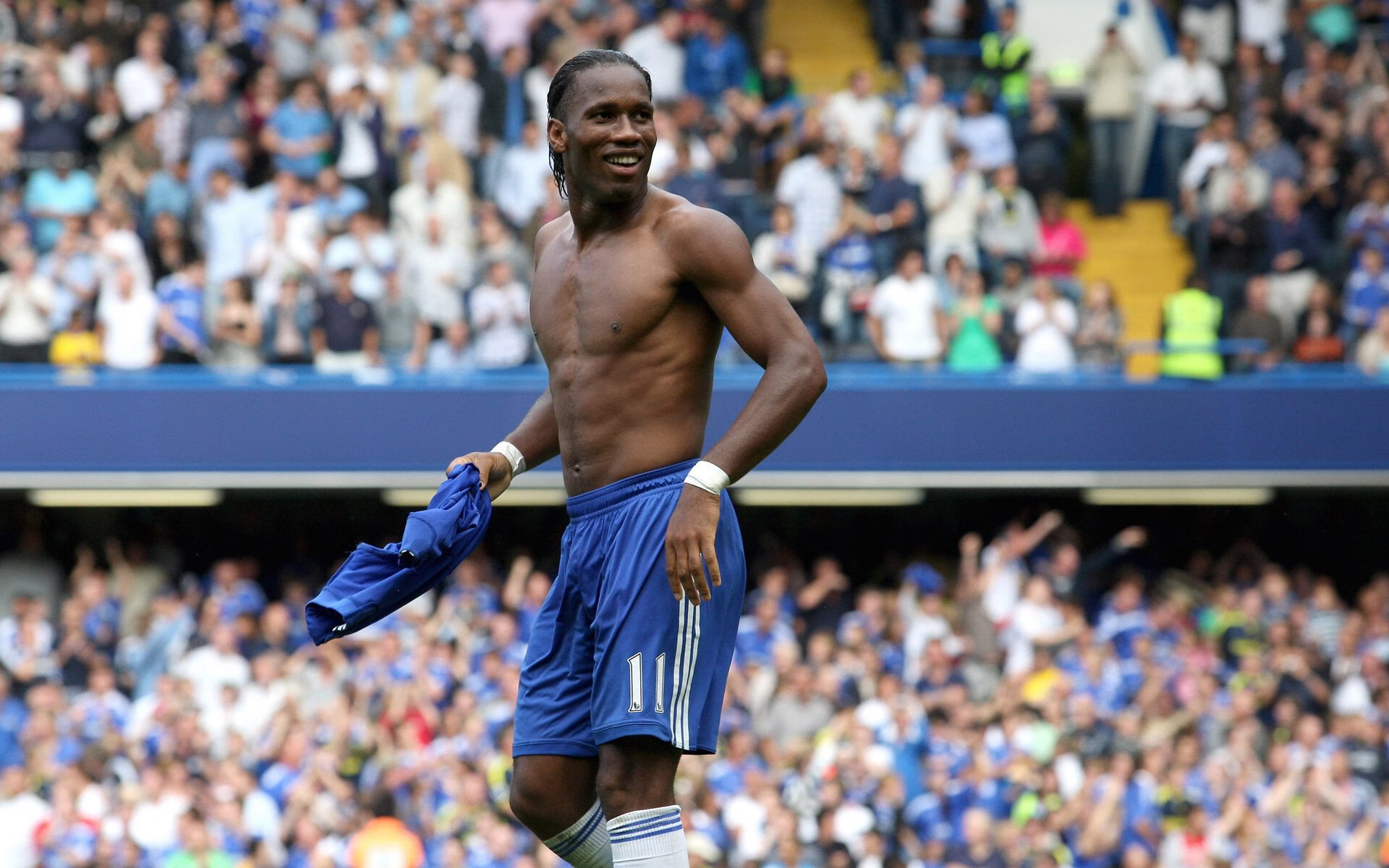 【胜负关键】赛场上的进攻策略与防守艺术对决，进攻策略和防守策略